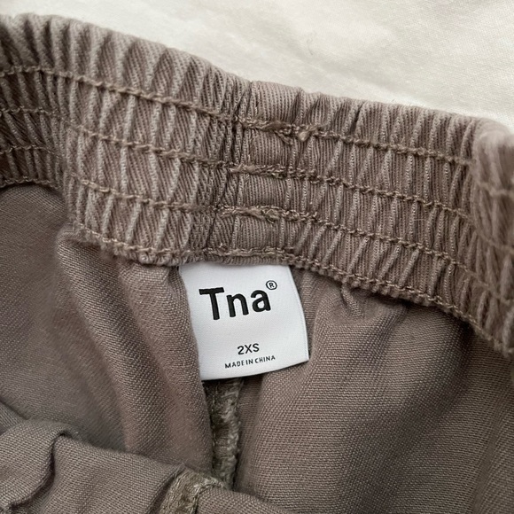 Aritzia TNA Straight Leg Pants - Picture 3 of 3